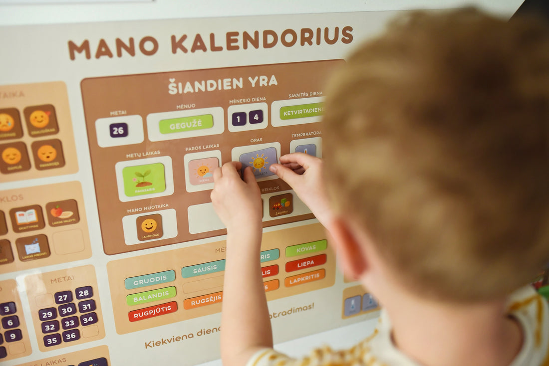 Magnetinis kalendorius vaikams: kada vaikas pradeda suprasti laiką ir kaip jam padėti?