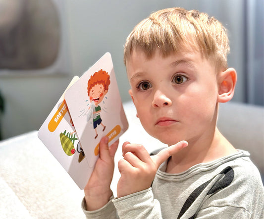 Jausmai ir emocijos vaikystėje: kodėl verta naudoti emocijų korteles?