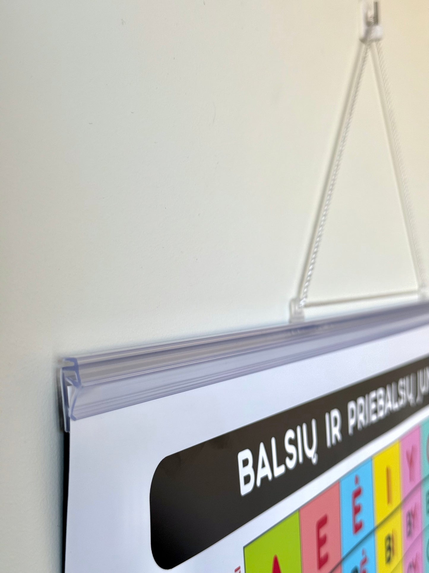 Balsių ir priebalsių junginių plakatas